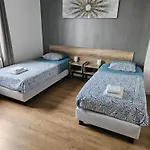 Maison Deluxe, Moderne, Calme, Terrasse, Proche Chantiers De L'atlantique Et Airbus 펜션 *